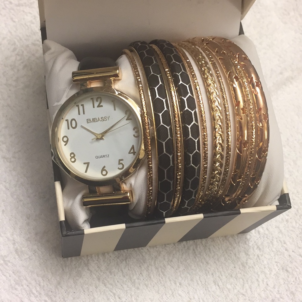 Embassy | New Wrist watch with 10 bangle bracelets